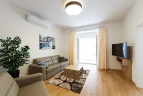 Deluxe Apartment m.Balkon - Image 2