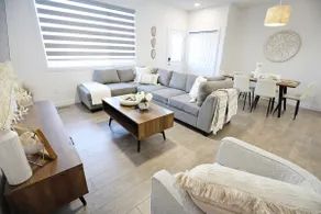 BoHo Retreat with King Beds|A/C|Disney+|Near WEM - Image 5