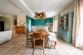 Beautiful air-conditioned house on a charming property - Image 3