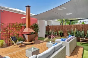 Seaside Stay | 3BR | Fire Pit | Cafe | Sleeps 8 - Image 2