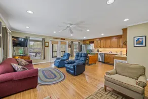 Lakeside Bungalow, Sleeps 12, Dock, Kayak + More! - Image 5