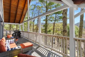 Cozy Bungalow - Big Views, Pool & 4 Master Suites - Image 3