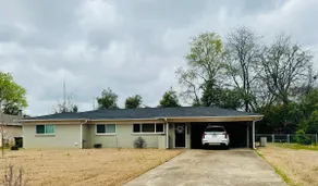 3 bed/ 2 Bath Centrally located - Image 2