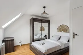 Elegant, cozy and spacious - Image 4