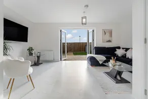 Scenic getaway, open plan home! 2bed park for free - Image 3