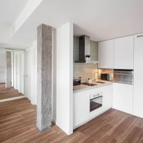 2-bedroom apartment - Image 2