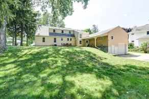 Paoli Den - fully renovated! - Image 4