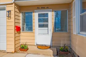 Paoli Den - fully renovated! - Image 2