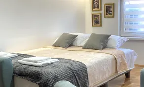 Nest Nis - Image 2