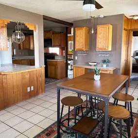 Mountain Retreat: Orchard Oasis - Image 4