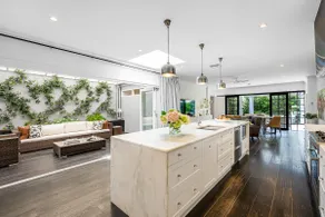 Iris at Norwood - Luxe Indoor-Outdoor Living near CBD - Image 3