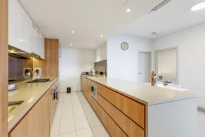 Charming & Peaceful - 2BR APT in Wentworth Point - Image 4