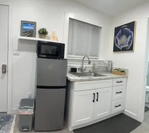 *Lovely private Studio* - Image 5
