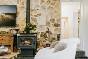 The Croft - Enchanting Bowral stone cottage - Image 5