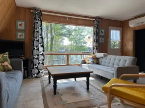 Cute lakefront cottage - Image 2