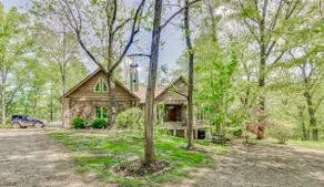 Spacious Lake Tenkiller Home on the Illinois River - Image 3