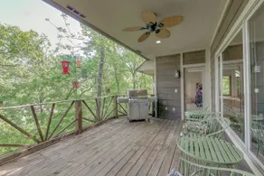 Spacious Lake Tenkiller Home on the Illinois River - Image 5