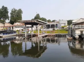 Waterfront Retreat w/King Bed, Boat Docks & Kayaks - Image 5