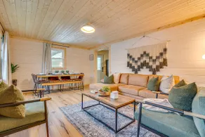 Rustic Ridge Cabin with Hot Tub, Cinema and Arcade - Image 2