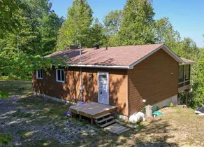 Lakeside family getaway, 1 hr from Ottawa-Gatineau - Image 2