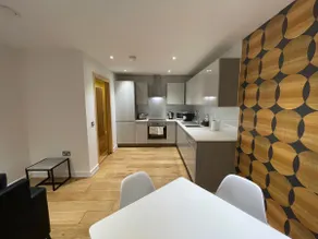 2 Bedroom 2 bathroom 5 people @ MCR City Centre - Image 3