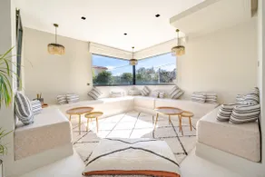 Villa Moderne avec Piscine Privée - Proche de Nice - Image 4