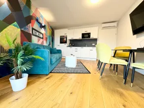 Creative apartment with balcony - Image 5