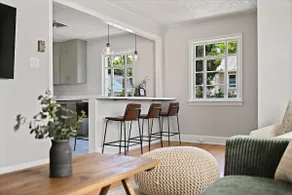 Retreat in Downtown Leesburg - Image 5