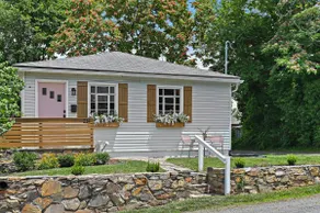 Retreat in Downtown Leesburg - Image 3