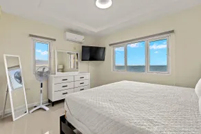 Oceanfront 2BR with Pool & Breathtaking Views - Image 4