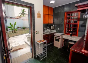Tropical House - Image 3