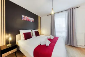41m² elegant I Bed 160 I Private Parking I Balcony - Image 4
