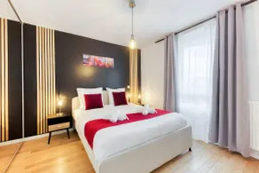 41m² elegant I Bed 160 I Private Parking I Balcony - Image 2
