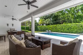 Luxury Vero Beach House, steps from private beach, fully renovated and equipped. - Image 2