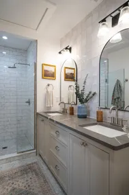 Cozy Guest Apt w/King Bed-Walk to Plaza District! - Image 3