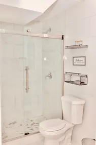 Modern & luxury studio - Image 3