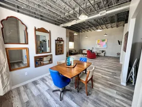 Jordan's Downtown Hideaway - Image 5