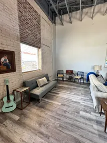 Jordan's Downtown Hideaway - Image 3