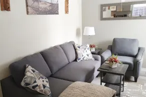 Cozy Cottage Guesthouse - Image 4