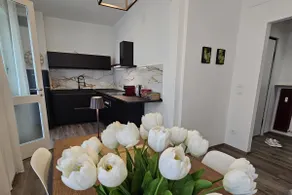 2 Suites, 2 Bathrooms: Boutique Home | La Porta in Città - Image 3
