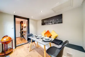 Stylish Victorian house, close to City Centre - Image 3