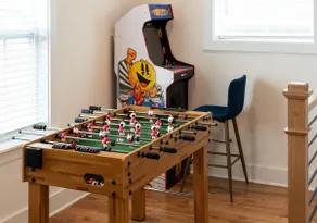 Lakeside Retreat Marina/Pool, Golf Cart, Game Room - Image 2