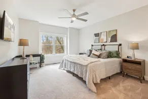 Luxurious Lochaven Condo - Image 3