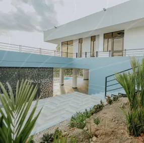 Beautiful View Villa - Image 2
