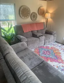 Private Cozy Hideaway with Deck Escape Austin 35mi - Image 4