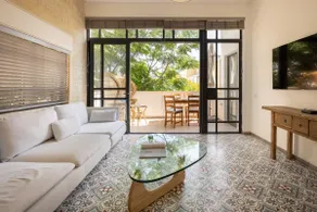 Rustic Charm 2BR Apt in Tel Aviv By Sea N' Rent - Image 2