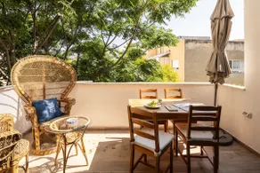 Rustic Charm 2BR Apt in Tel Aviv By Sea N' Rent - Image 3