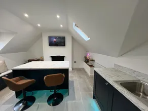 Stylish Loft Apartment | Central Melton | Parking - Image 2