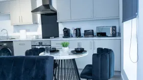 Stylish 1bedroom Apartment, sleeps 4 - Image 3