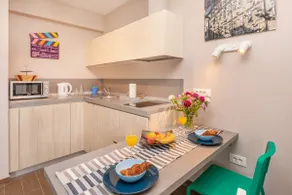 RozART - river marina apartment with free parking - Image 3